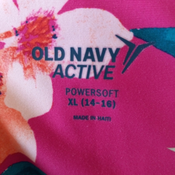 OLD NAVY ATHLETIC SHORTS - Picture 3 of 4